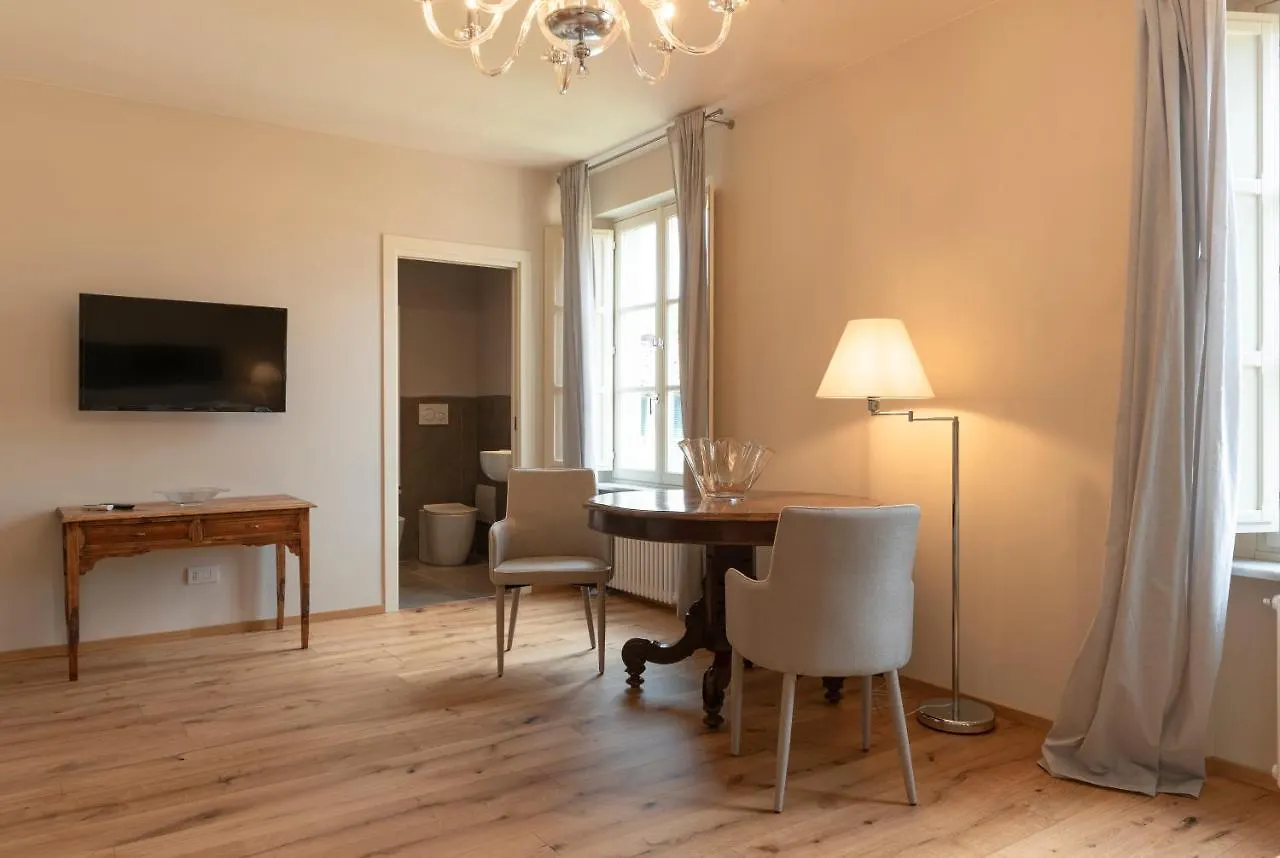 In Lucus Guest House Lucca Bed & Breakfast